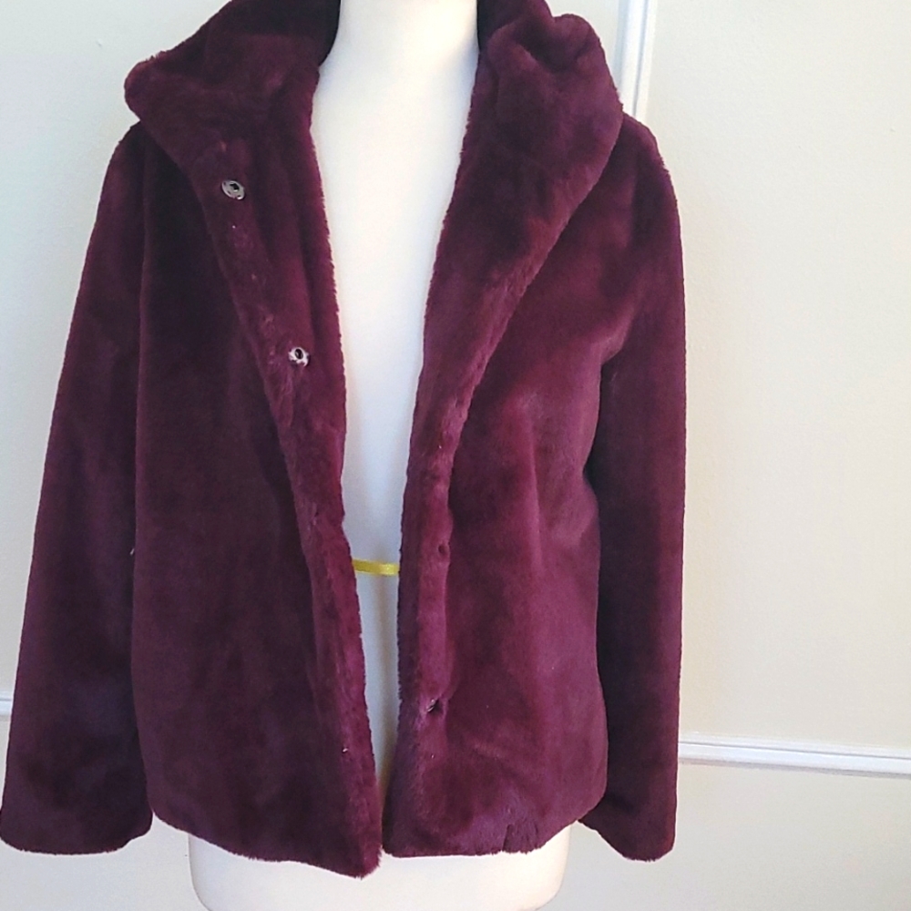 Kohls Simply Vera by Vera Wang faux fur jacket